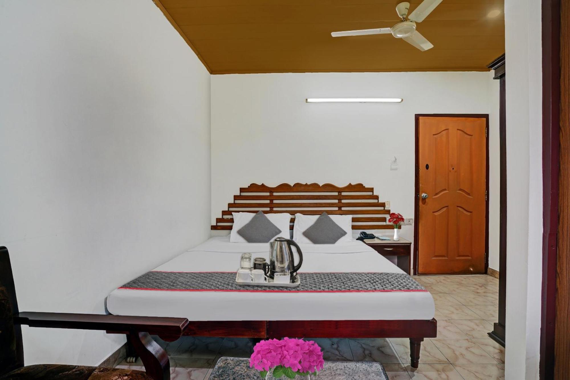 Palette - Pagoda Resorts Alappuzha Extérieur photo