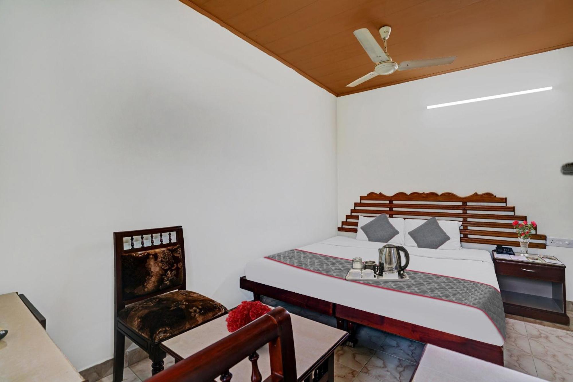 Palette - Pagoda Resorts Alappuzha Extérieur photo