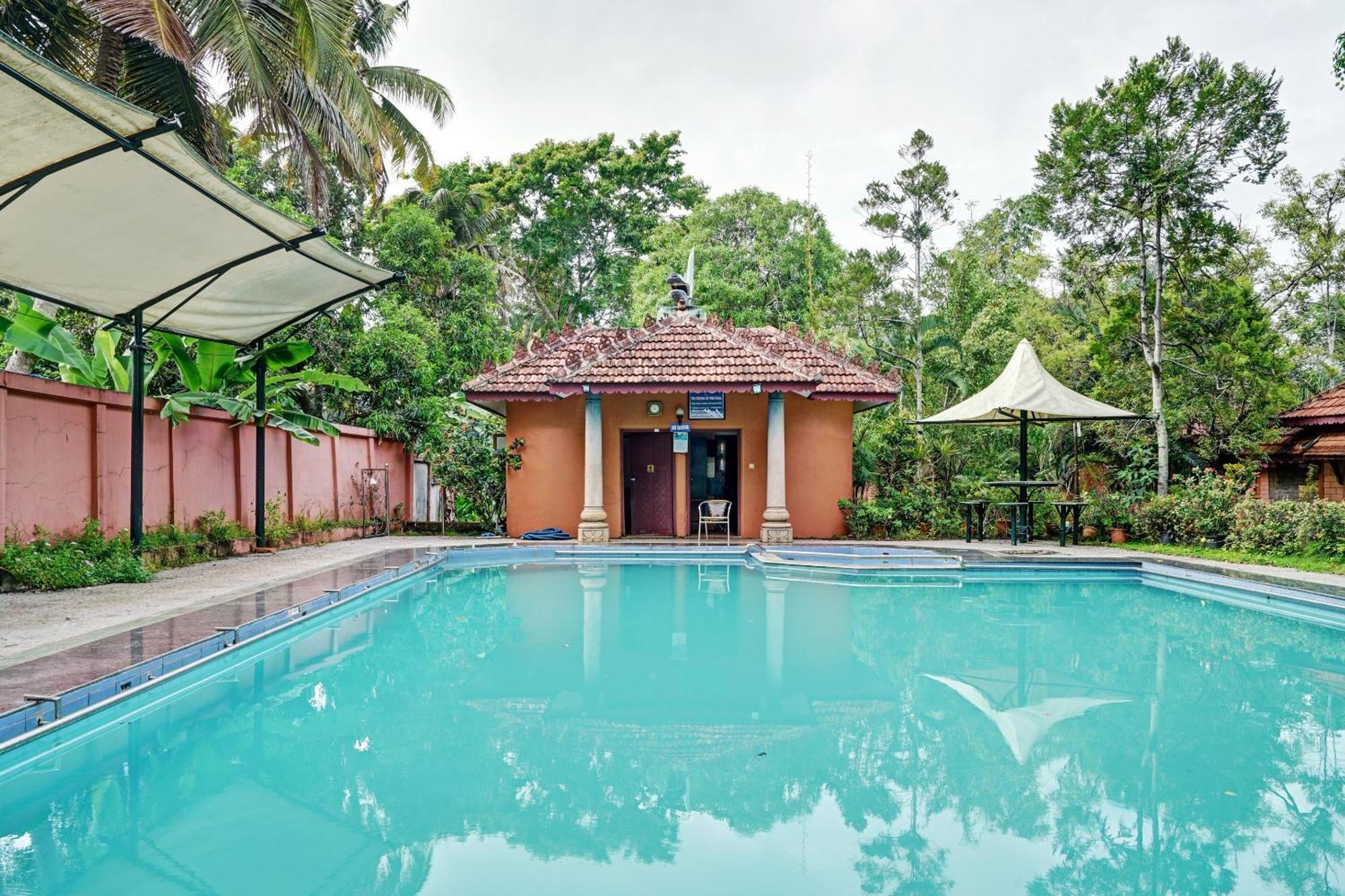 Palette - Pagoda Resorts Alappuzha Extérieur photo
