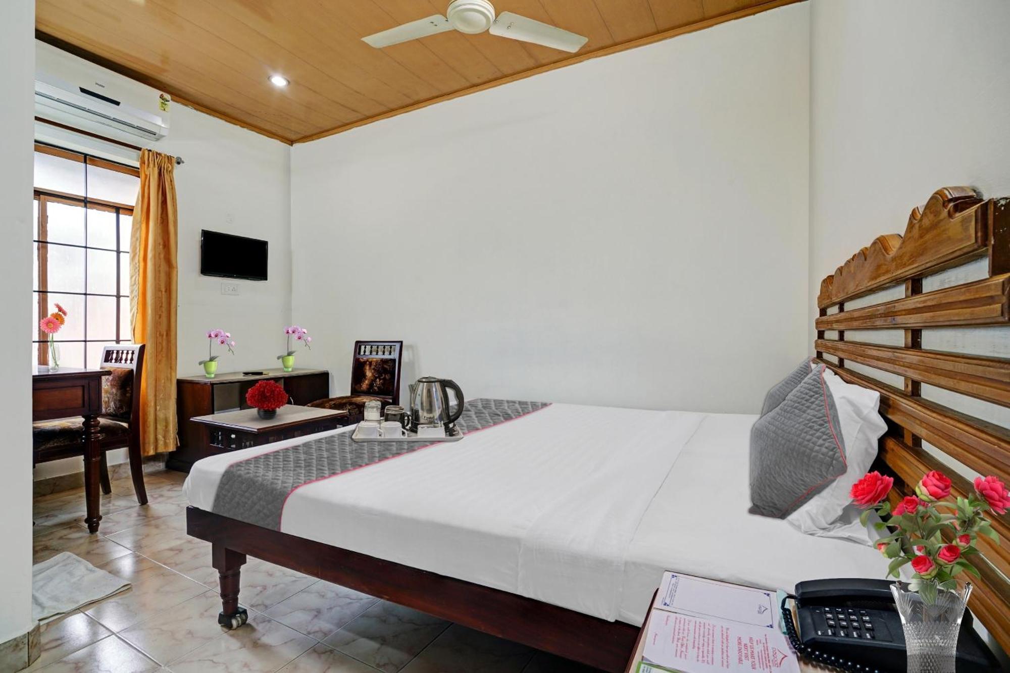 Palette - Pagoda Resorts Alappuzha Extérieur photo