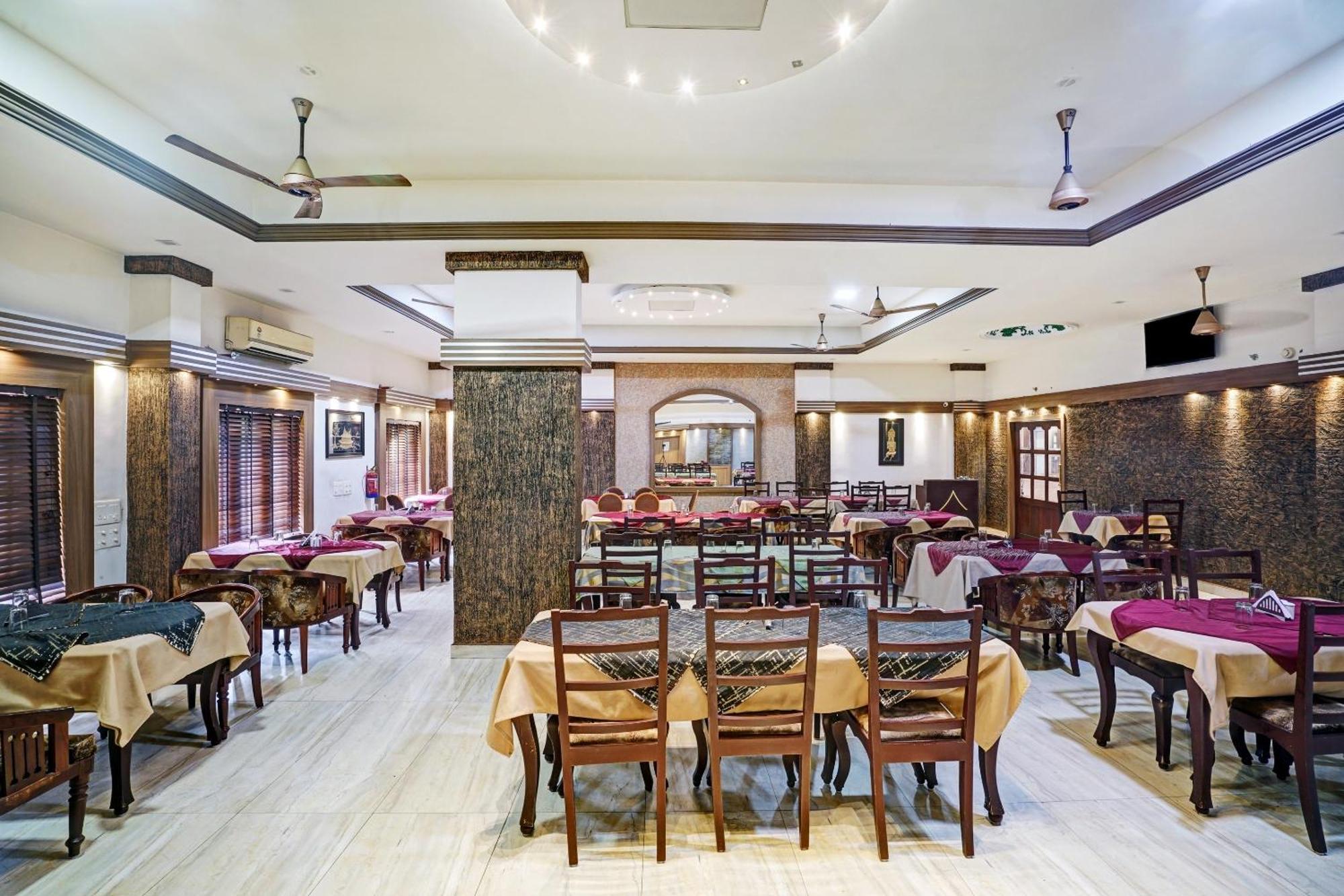 Palette - Pagoda Resorts Alappuzha Extérieur photo