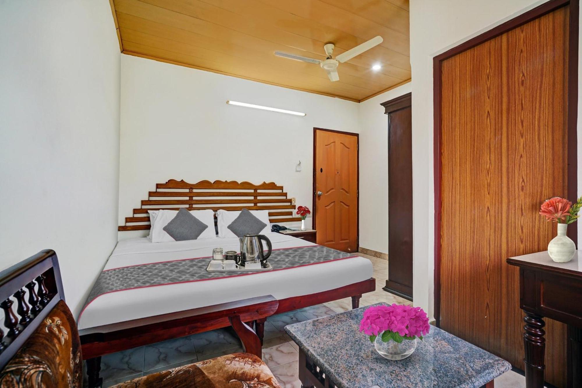 Palette - Pagoda Resorts Alappuzha Extérieur photo